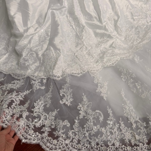 Alfred Angelo White Lace Sequin Princess Style Strapless Wedding Dress - Picture 4 of 10